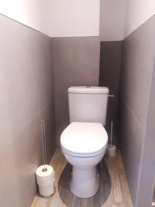 Apartment Mansardee Independante, 25min Lyon-villefranche *